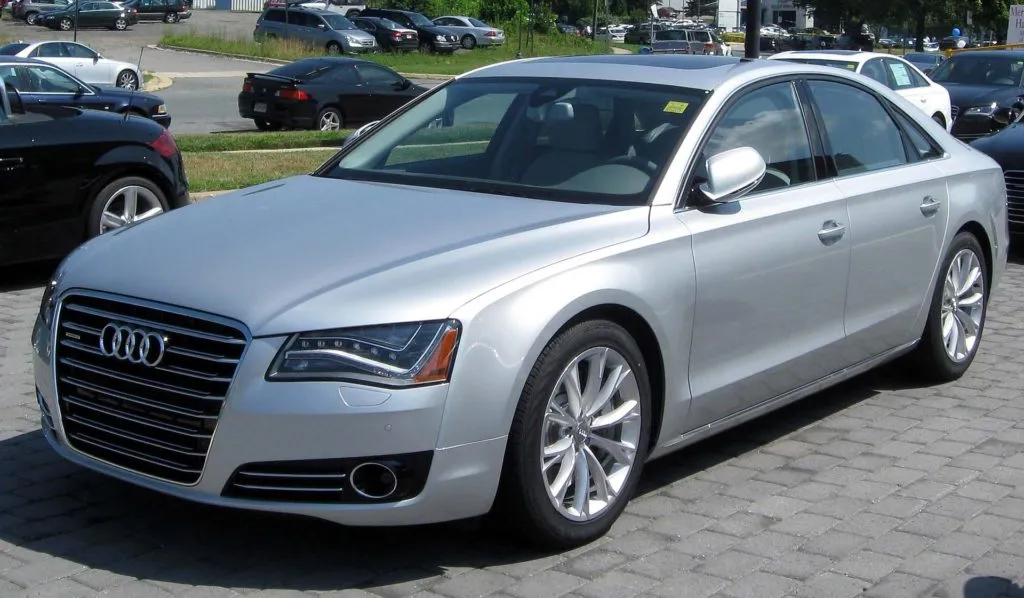 Audi - A8
