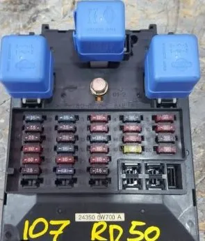 bloc sigurante nissan terrano 1997