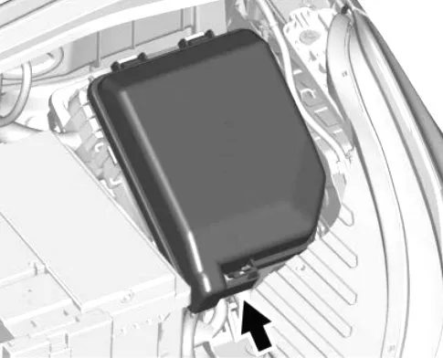 предохранители под капотом Chevrolet Spark M400