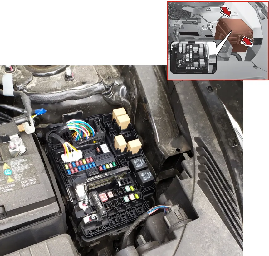 Розташування запобіжників під капотом Kia Seltos